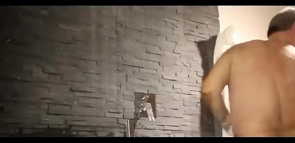  Roberto Malone - banho de porra (vídeo 46)